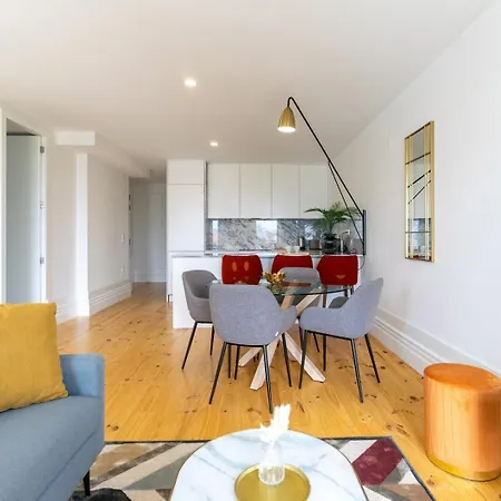 Great Flat W. Balcony On Iconic Pedestrian Street Appartement *