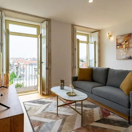 Great Flat W. Balcony On Iconic Pedestrian Street Apartament *