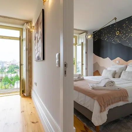 Great Flat W. Balcony On Iconic Pedestrian Street Apartament *