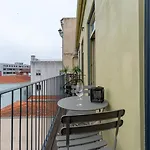Great Flat W. Balcony On Iconic Pedestrian Street Lejlighed Porto
