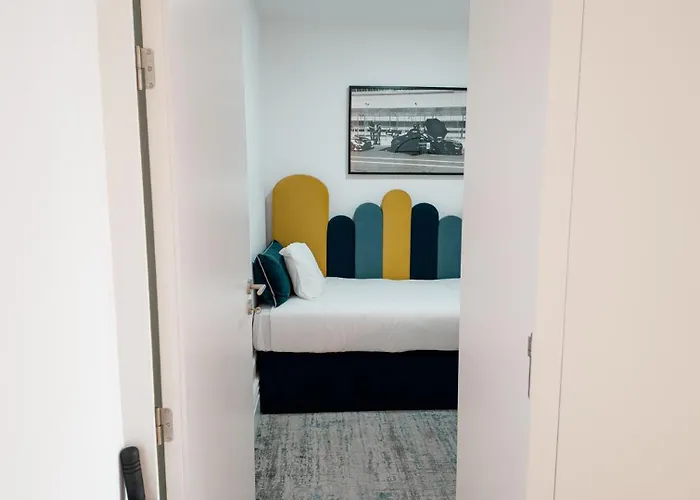 Great Flat W. Balcony On Iconic Pedestrian Street * بورتو